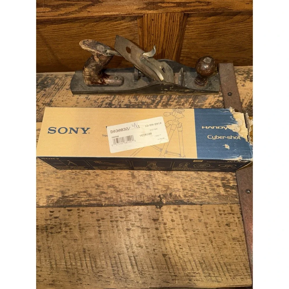 Sony VCT-R100 Camera Tripod 14-39 Inches Open Box Handycam Cyber shot